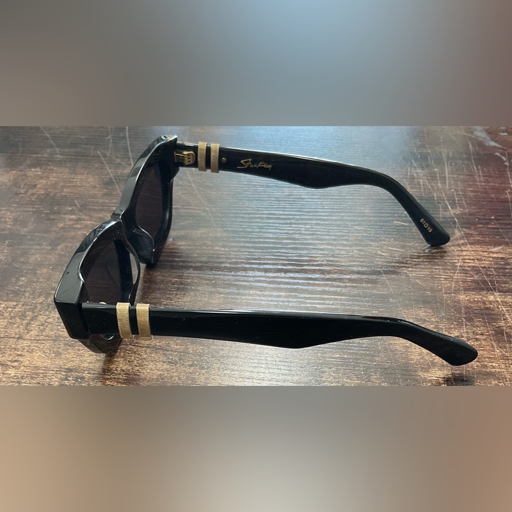 Dezi Black Angular Sunglasses - image 6